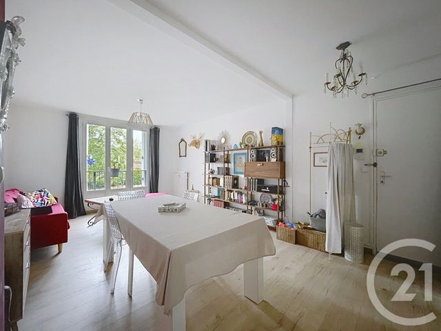 Appartement F3 &agrave; vendre - 3 pi&egrave;ces - 65,20 m2 - Compiegne - 60 - PICARDIE
