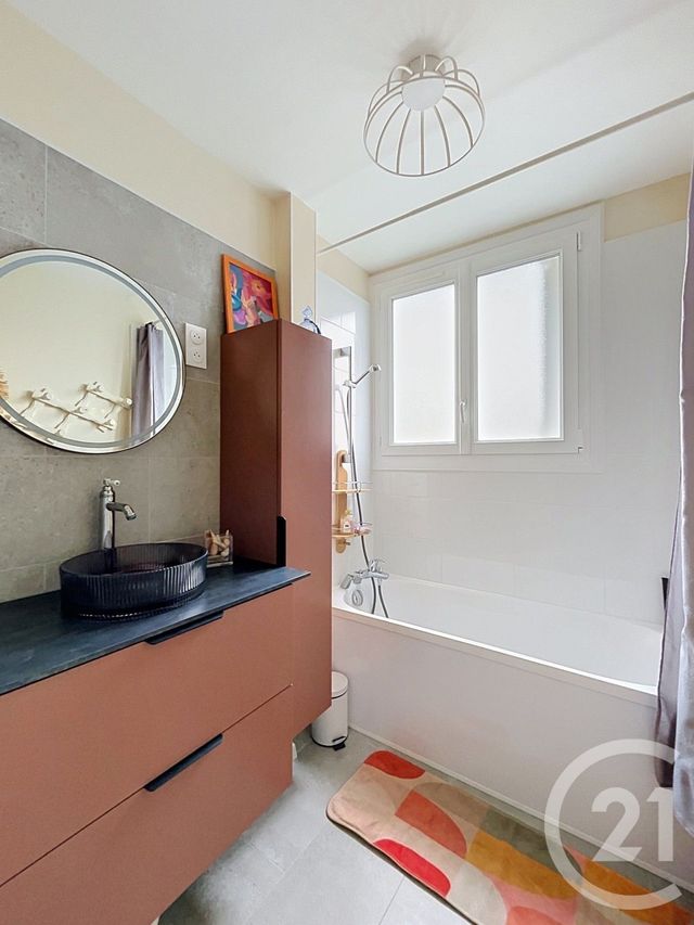 Appartement F3 &agrave; vendre - 3 pi&egrave;ces - 65,20 m2 - Compiegne - 60 - PICARDIE