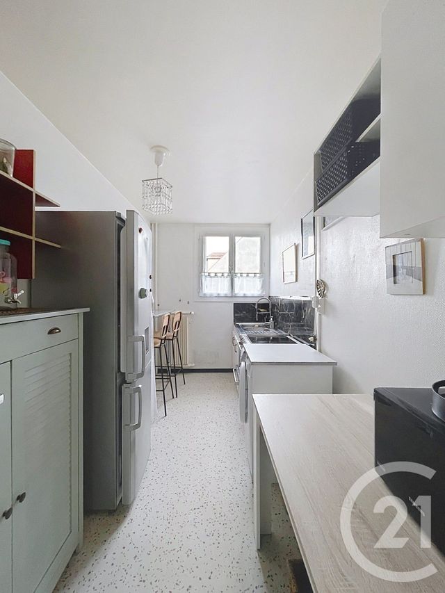Appartement F3 &agrave; vendre - 3 pi&egrave;ces - 65,20 m2 - Compiegne - 60 - PICARDIE