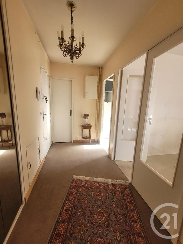 Appartement F5 &agrave; vendre - 5 pi&egrave;ces - 94 m2 - Compiegne - 60 - PICARDIE