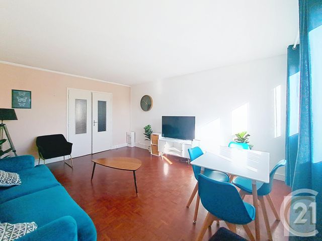 Appartement F4 &agrave; louer - 4 pi&egrave;ces - 84 m2 - Compiegne - 60 - PICARDIE