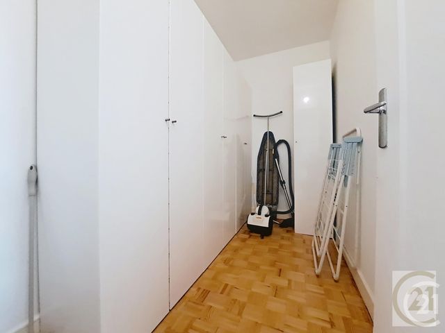 Appartement F4 &agrave; louer - 4 pi&egrave;ces - 84 m2 - Compiegne - 60 - PICARDIE