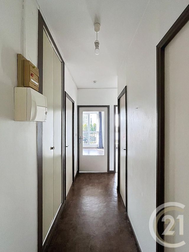 Appartement F2 &agrave; louer - 2 pi&egrave;ces - 52,38 m2 - Compiegne - 60 - PICARDIE