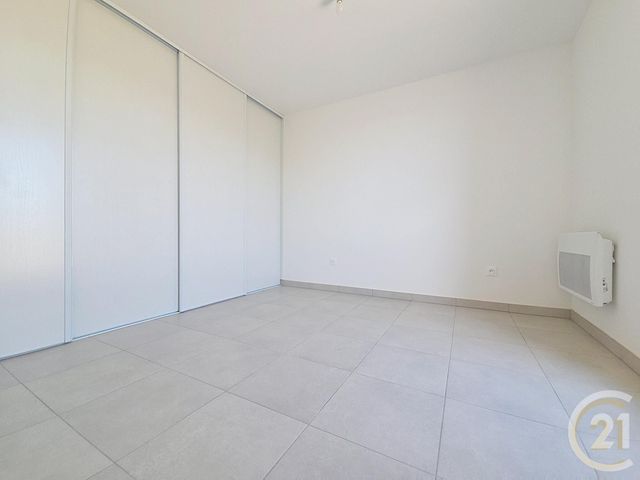 Appartement F2 &agrave; louer - 2 pi&egrave;ces - 48,67 m2 - Compiegne - 60 - PICARDIE