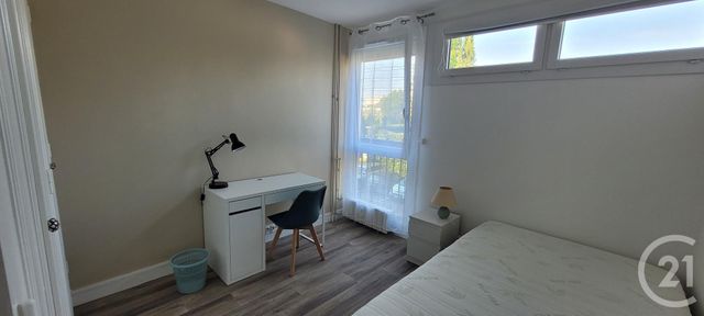 Appartement &agrave; louer - 4 pi&egrave;ces - 86 m2 - Compiegne - 60 - PICARDIE