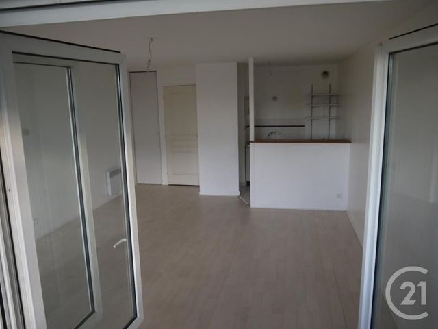 Appartement F2 &agrave; louer - 2 pi&egrave;ces - 46,14 m2 - Margny Les Compiegne - 60 - PICARDIE