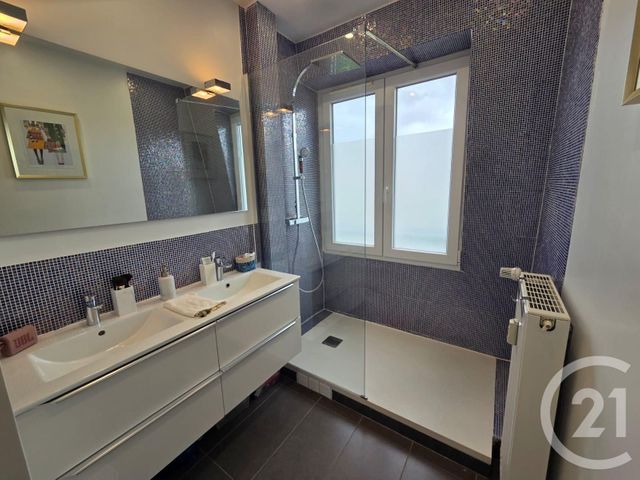 Appartement F3 &agrave; louer - 3 pi&egrave;ces - 62,76 m2 - Compiegne - 60 - PICARDIE