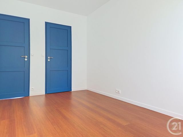 Appartement F3 &agrave; louer - 3 pi&egrave;ces - 62,76 m2 - Compiegne - 60 - PICARDIE