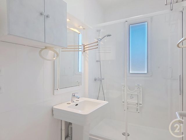 Appartement F2 &agrave; louer - 2 pi&egrave;ces - 56,77 m2 - Compiegne - 60 - PICARDIE