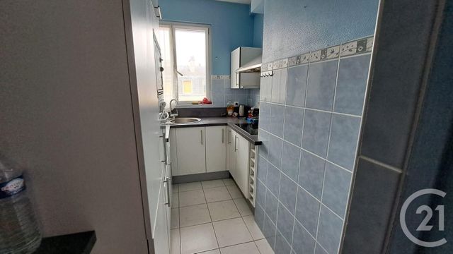 Appartement F2 &agrave; louer - 2 pi&egrave;ces - 56,77 m2 - Compiegne - 60 - PICARDIE