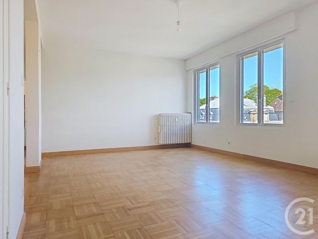 Appartement F2 &agrave; louer - 2 pi&egrave;ces - 56,77 m2 - Compiegne - 60 - PICARDIE