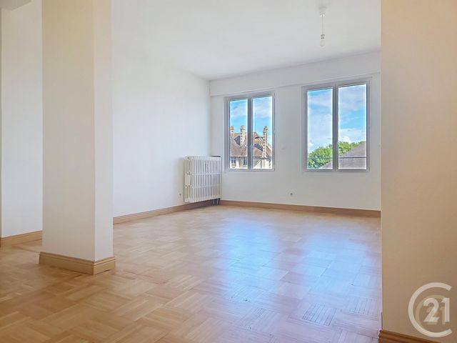 Appartement F2 &agrave; louer - 2 pi&egrave;ces - 56,77 m2 - Compiegne - 60 - PICARDIE