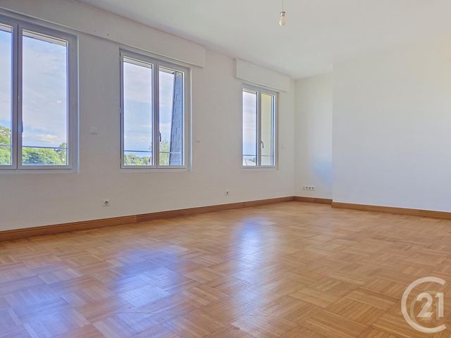 Appartement F2 &agrave; louer - 2 pi&egrave;ces - 56,77 m2 - Compiegne - 60 - PICARDIE