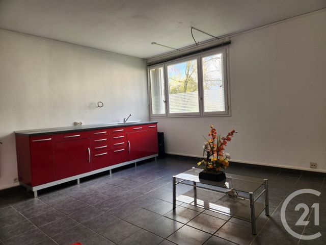 Appartement F4 &agrave; vendre - 4 pi&egrave;ces - 85 m2 - Compiegne - 60 - PICARDIE