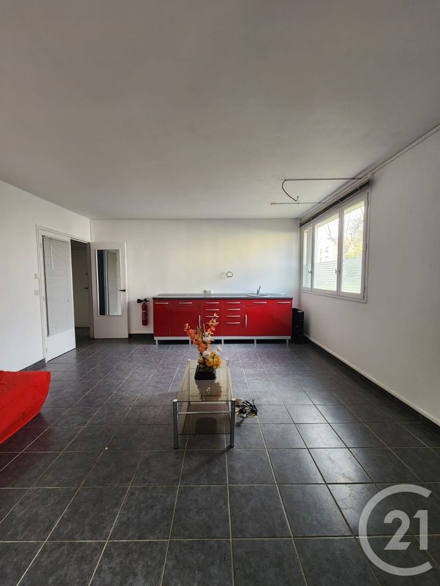 Appartement F4 &agrave; vendre - 4 pi&egrave;ces - 85 m2 - Compiegne - 60 - PICARDIE