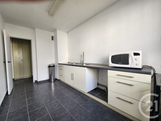 Appartement F4 &agrave; vendre - 4 pi&egrave;ces - 85 m2 - Compiegne - 60 - PICARDIE