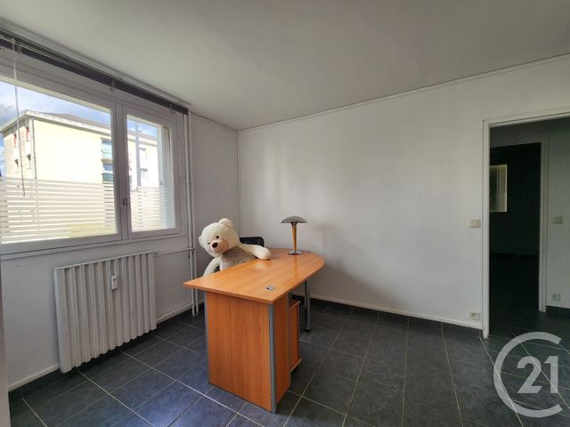 Appartement F4 &agrave; vendre - 4 pi&egrave;ces - 85 m2 - Compiegne - 60 - PICARDIE