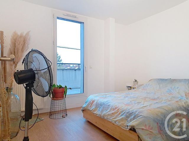 Appartement F3 &agrave; louer - 3 pi&egrave;ces - 63,49 m2 - Compiegne - 60 - PICARDIE