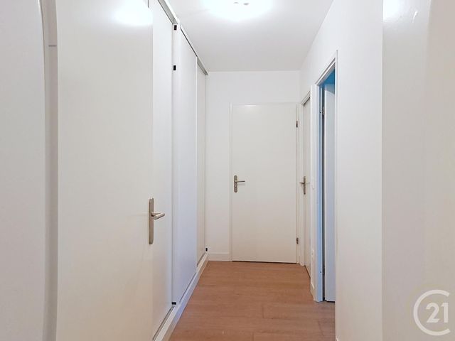 Appartement F3 &agrave; louer - 3 pi&egrave;ces - 63,49 m2 - Compiegne - 60 - PICARDIE