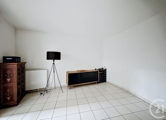 Appartement F2 &agrave; louer - 2 pi&egrave;ces - 50,10 m2 - St Pierre Du Perray - 91 - ILE-DE-FRANCE