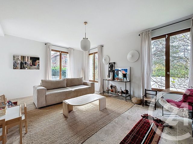 Maison &agrave; louer - 5 pi&egrave;ces - 122,78 m2 - Ste Genevieve Des Bois - 91 - ILE-DE-FRANCE