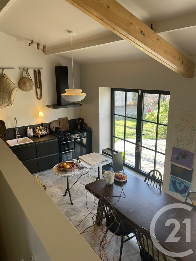 Maison &agrave; louer - 5 pi&egrave;ces - 122,78 m2 - Ste Genevieve Des Bois - 91 - ILE-DE-FRANCE