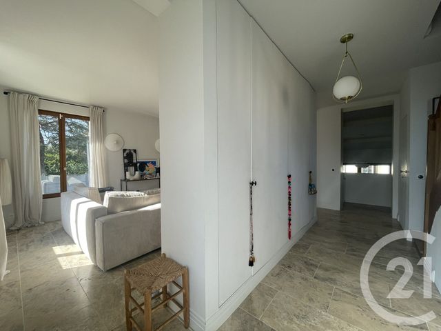 Maison &agrave; louer - 5 pi&egrave;ces - 122,78 m2 - Ste Genevieve Des Bois - 91 - ILE-DE-FRANCE