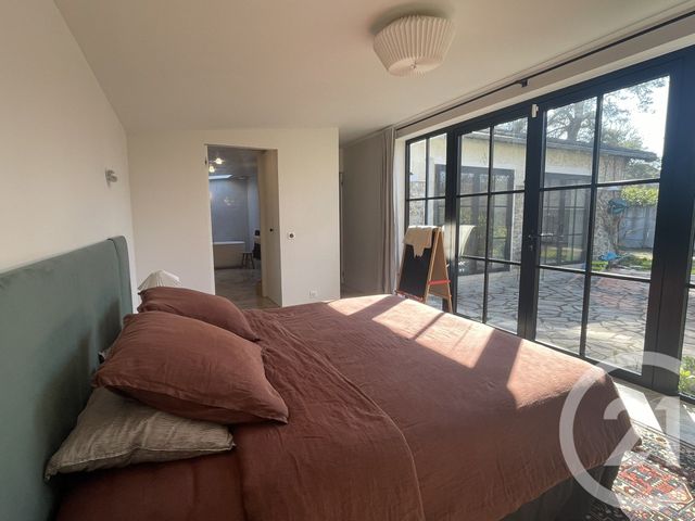 Maison &agrave; louer - 5 pi&egrave;ces - 122,78 m2 - Ste Genevieve Des Bois - 91 - ILE-DE-FRANCE