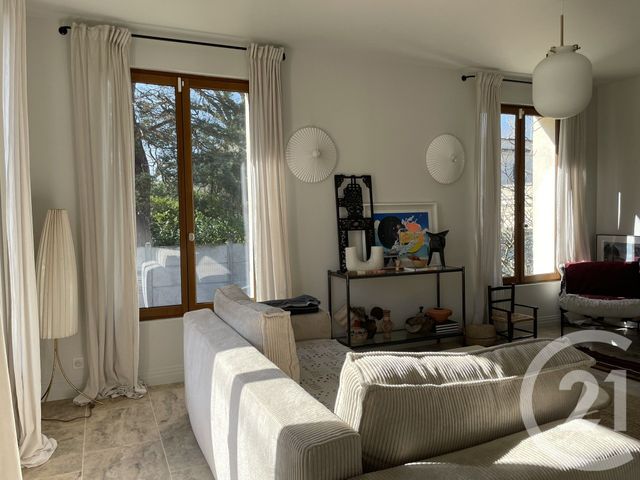 Maison &agrave; louer - 5 pi&egrave;ces - 122,78 m2 - Ste Genevieve Des Bois - 91 - ILE-DE-FRANCE