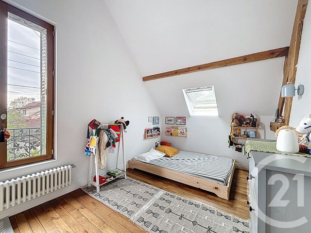 Maison &agrave; louer - 5 pi&egrave;ces - 122,78 m2 - Ste Genevieve Des Bois - 91 - ILE-DE-FRANCE