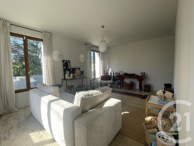 Maison &agrave; louer - 5 pi&egrave;ces - 122,78 m2 - Ste Genevieve Des Bois - 91 - ILE-DE-FRANCE