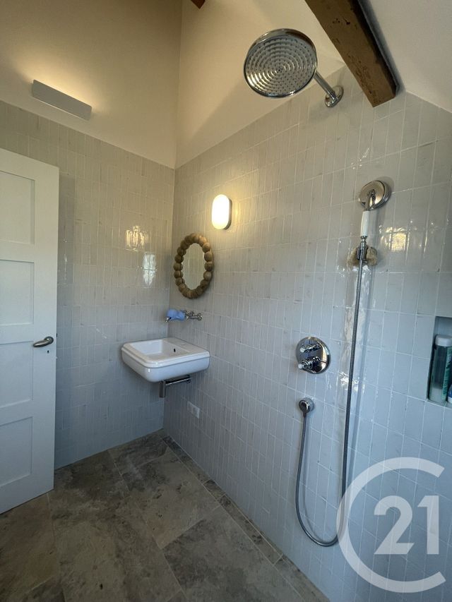 Maison &agrave; louer - 5 pi&egrave;ces - 122,78 m2 - Ste Genevieve Des Bois - 91 - ILE-DE-FRANCE