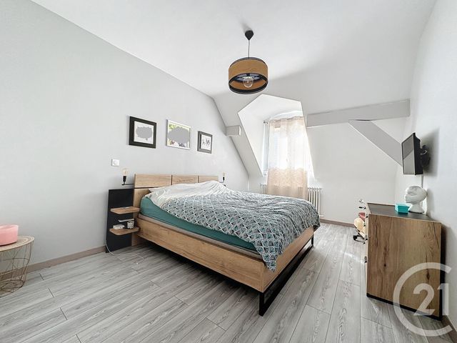 Maison &agrave; louer - 7 pi&egrave;ces - 183,97 m2 - Ste Genevieve Des Bois - 91 - ILE-DE-FRANCE