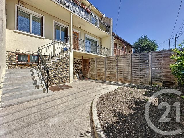 Appartement F2 &agrave; louer - 2 pi&egrave;ces - 35,81 m2 - Ste Genevieve Des Bois - 91 - ILE-DE-FRANCE