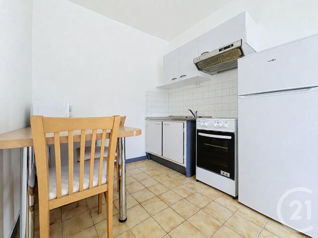 Appartement Studio &agrave; louer - 1 pi&egrave;ce - 23,38 m2 - St Germain Les Arpajon - 91 - ILE-DE-FRANCE