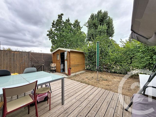 Appartement F3 &agrave; louer - 3 pi&egrave;ces - 65,99 m2 - Ste Genevieve Des Bois - 91 - ILE-DE-FRANCE
