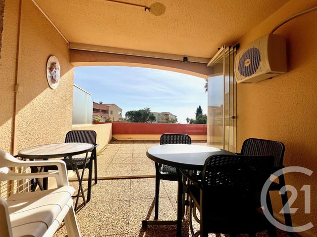 Appartement F3 à vendre - 3 pièces - 44,28 m2 - La Londe Les Maures - 83 - PROVENCE-ALPES-COTE-D-AZUR