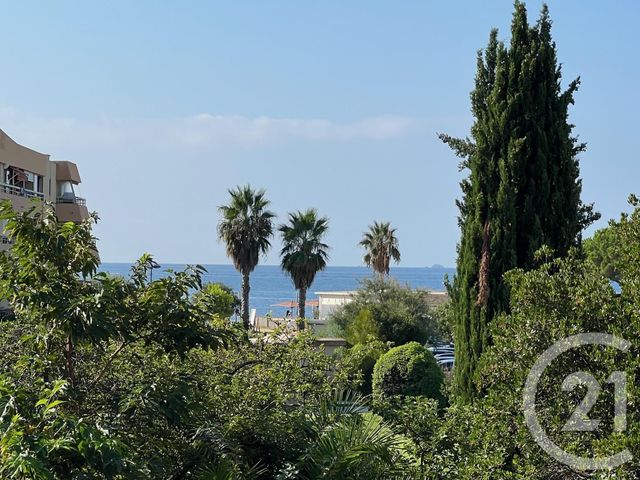 Appartement F3 à vendre - 3 pièces - 44,28 m2 - La Londe Les Maures - 83 - PROVENCE-ALPES-COTE-D-AZUR