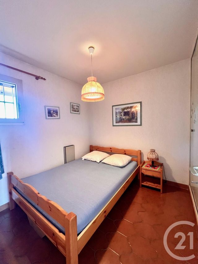 Appartement F3 à vendre - 3 pièces - 44,28 m2 - La Londe Les Maures - 83 - PROVENCE-ALPES-COTE-D-AZUR