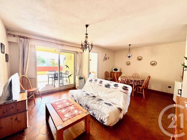 Appartement F3 à vendre - 3 pièces - 44,28 m2 - La Londe Les Maures - 83 - PROVENCE-ALPES-COTE-D-AZUR