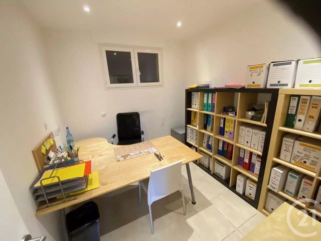 Appartement F3 à vendre - 3 pièces - 63 m2 - La Londe Les Maures - 83 - PROVENCE-ALPES-COTE-D-AZUR