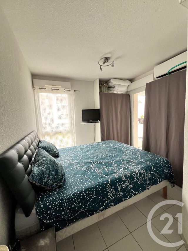 Appartement F3 à vendre - 3 pièces - 56 m2 - La Londe Les Maures - 83 - PROVENCE-ALPES-COTE-D-AZUR