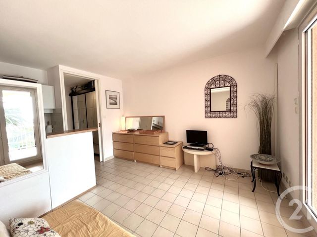 Appartement F2 bis à vendre - 2 pièces - 28,30 m2 - La Londe Les Maures - 83 - PROVENCE-ALPES-COTE-D-AZUR