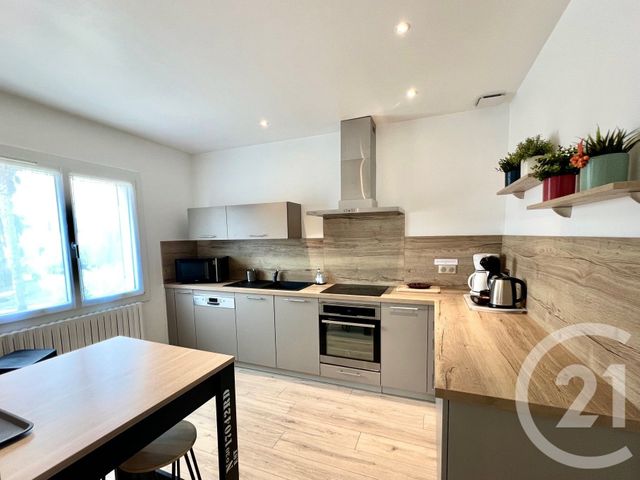 Maison &agrave; vendre - 7 pi&egrave;ces - 184 m2 - La Londe Les Maures - 83 - PROVENCE-ALPES-COTE-D-AZUR