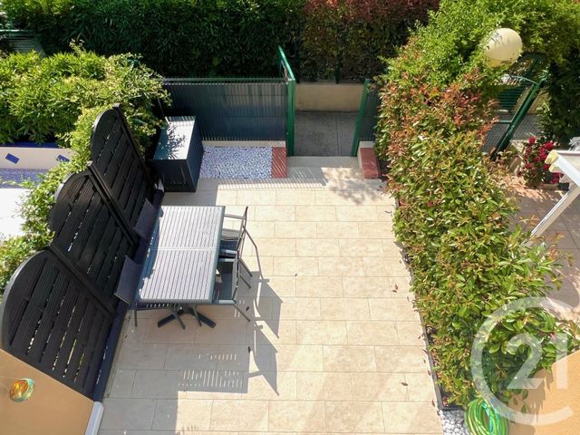 Maison à vendre - 3 pièces - 35 m2 - La Londe Les Maures - 83 - PROVENCE-ALPES-COTE-D-AZUR