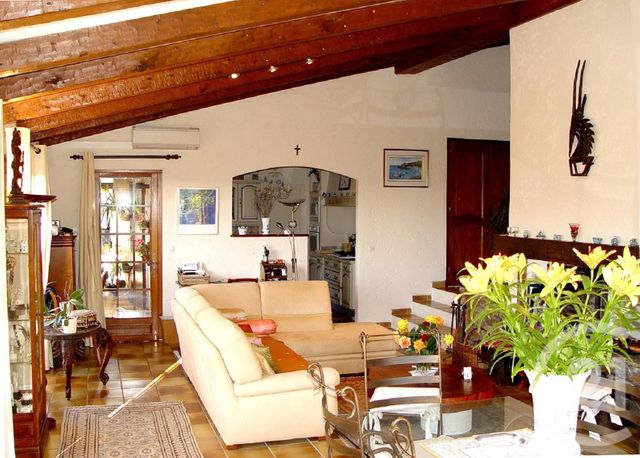 Maison &agrave; vendre - 5 pi&egrave;ces - 200 m2 - La Londe Les Maures - 83 - PROVENCE-ALPES-COTE-D-AZUR