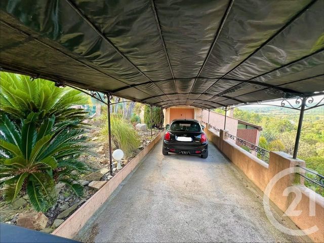 Maison &agrave; vendre - 5 pi&egrave;ces - 200 m2 - La Londe Les Maures - 83 - PROVENCE-ALPES-COTE-D-AZUR