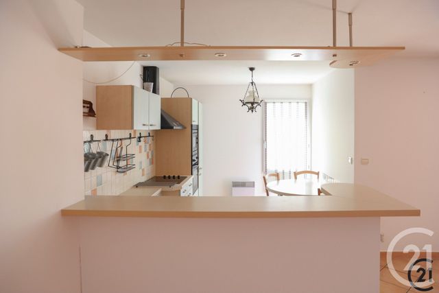 Appartement à vendre - 4 pièces - 114 m2 - La Londe Les Maures - 83 - PROVENCE-ALPES-COTE-D-AZUR