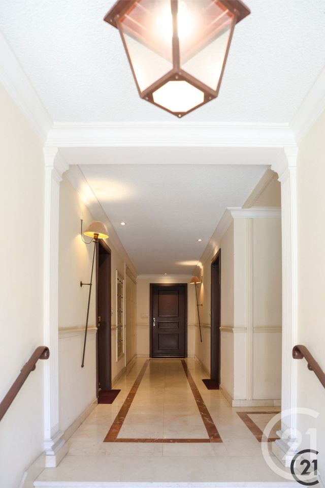 Appartement à vendre - 4 pièces - 114 m2 - La Londe Les Maures - 83 - PROVENCE-ALPES-COTE-D-AZUR