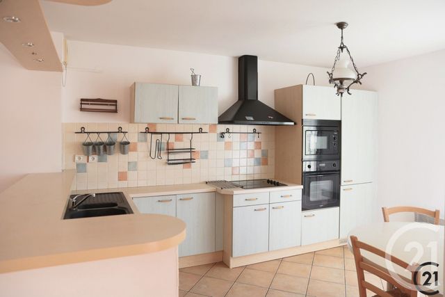 Appartement à vendre - 4 pièces - 114 m2 - La Londe Les Maures - 83 - PROVENCE-ALPES-COTE-D-AZUR